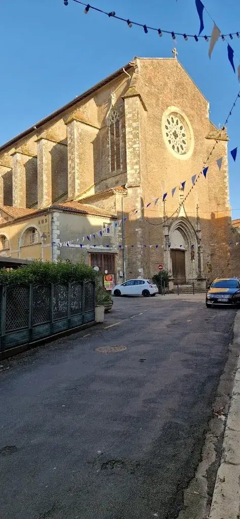 Madame Bagulho_Eauze_slider_image_2