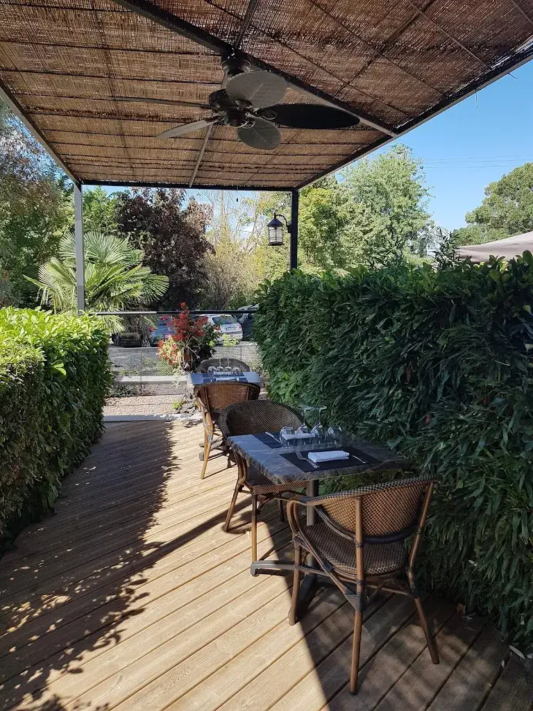 LA METAIRIE ESCALQUENS restaurant in Escalquens