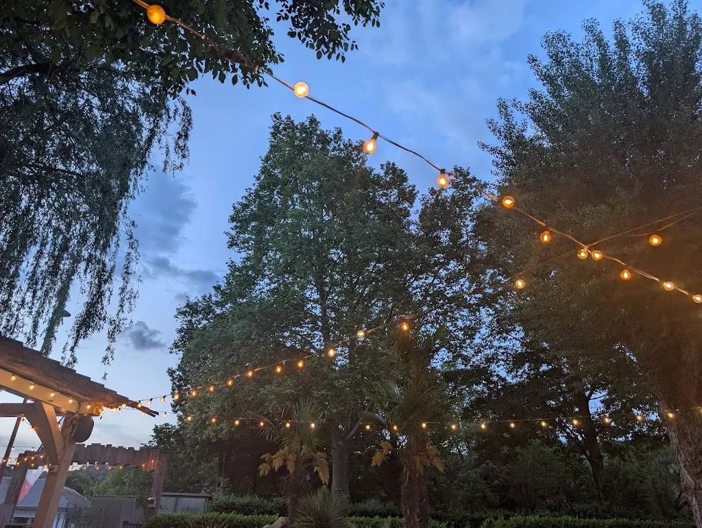 vanesskaya75_La CABANE d'en Bas_Espalion_review