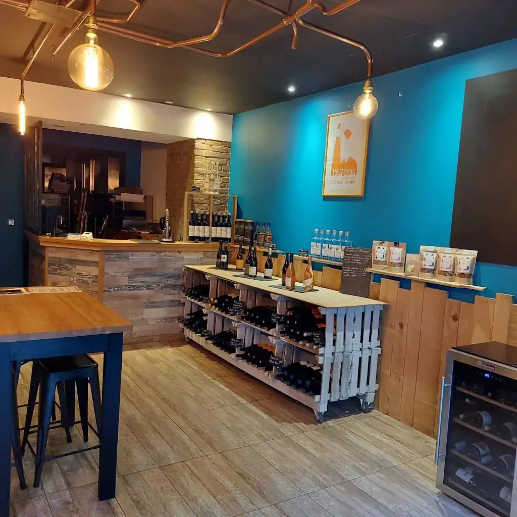 Cave à Vin JaJa&Lichouserie restaurant in Espalion