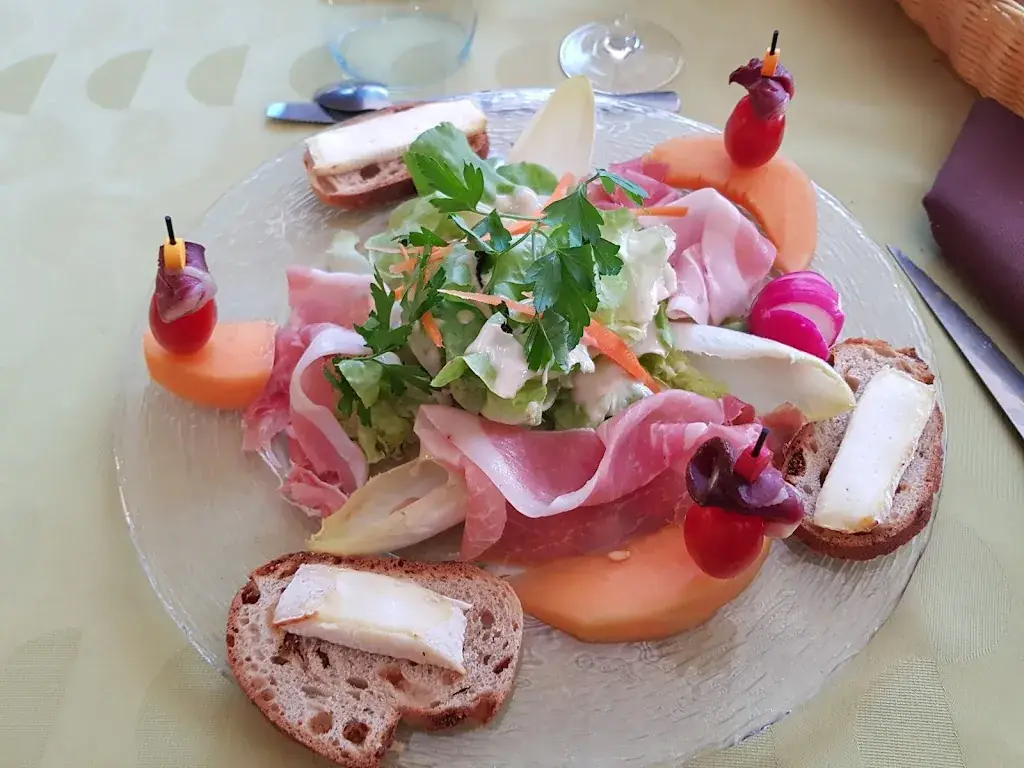 Restaurant Au Relais de la Truyère_Montézic_slider_image_1