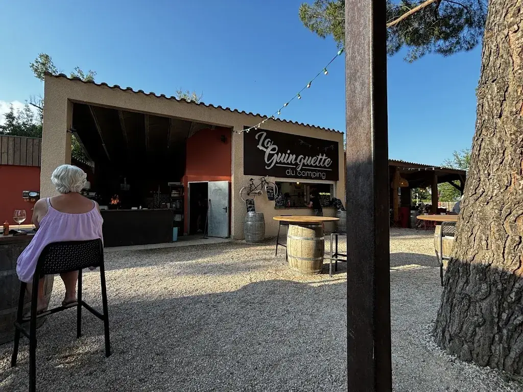 Jean Philippe Bras_LA GUINGUETTE DU CAMPING_Latour-de-France_review