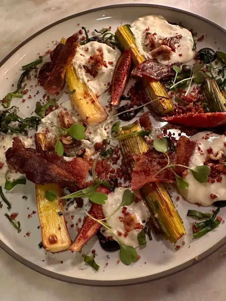 Labrador restaurant_Gets_slider_image_2