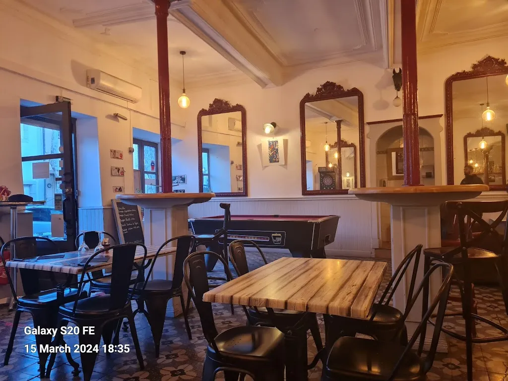 Spencer Tapp_Le grand café chez Fred_Fabrezan_review