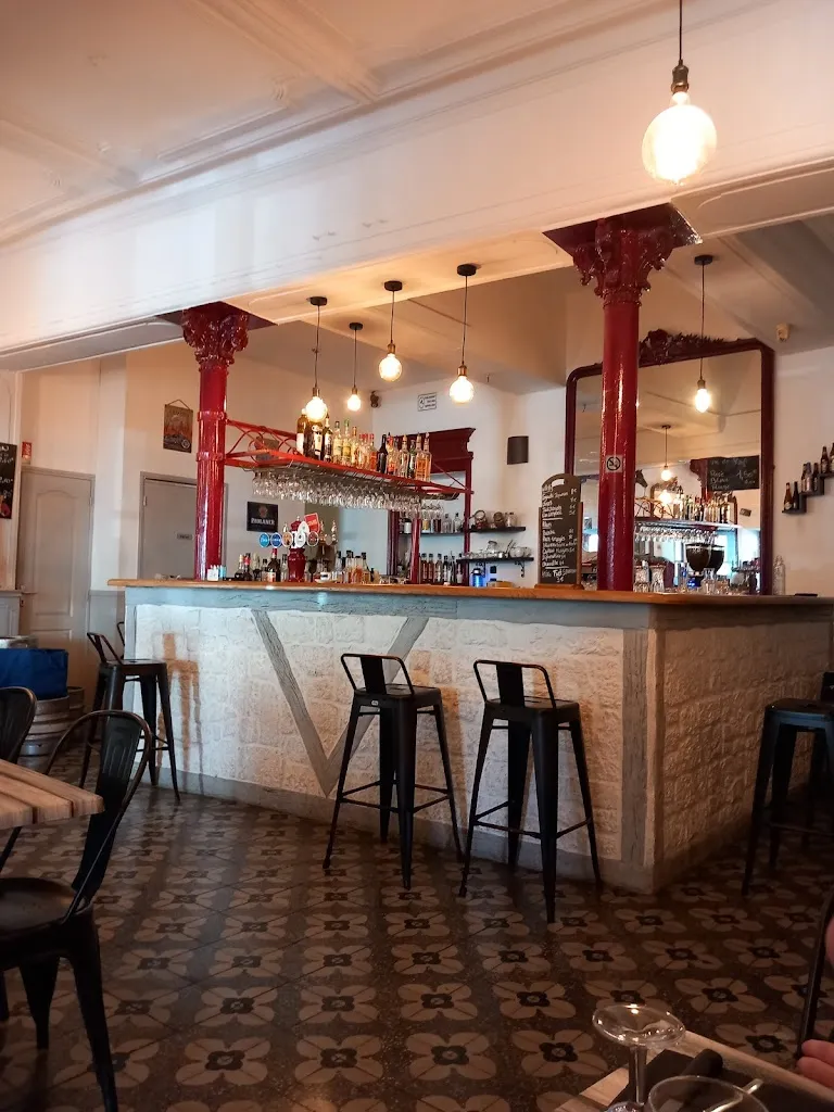 Le grand café chez Fred_Fabrezan_slider_image_1