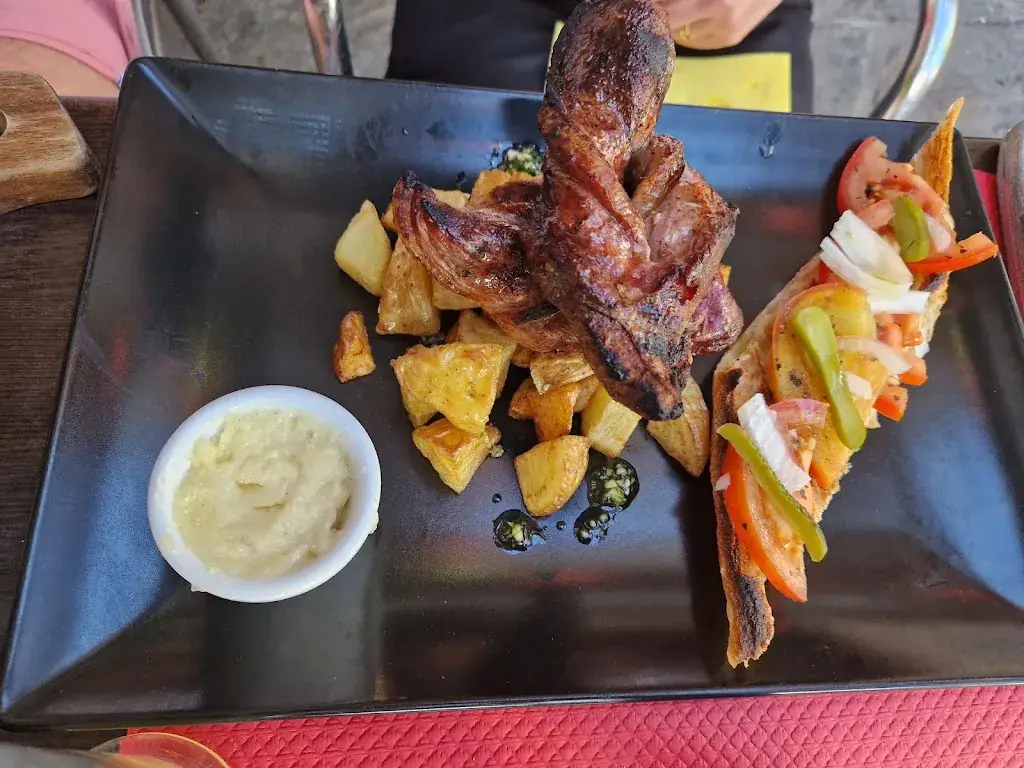 Menu_Benjamin Serrano 