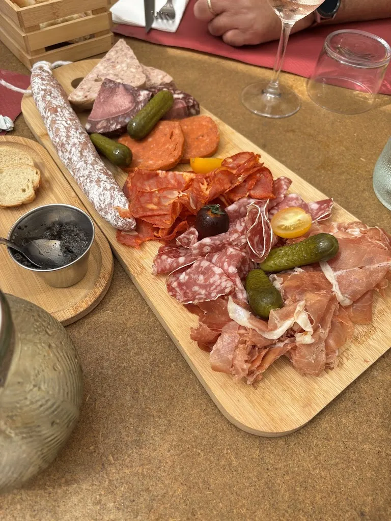 Bistro Tapas Ô B B_Ferrals-les-Corbières_slider_image_2