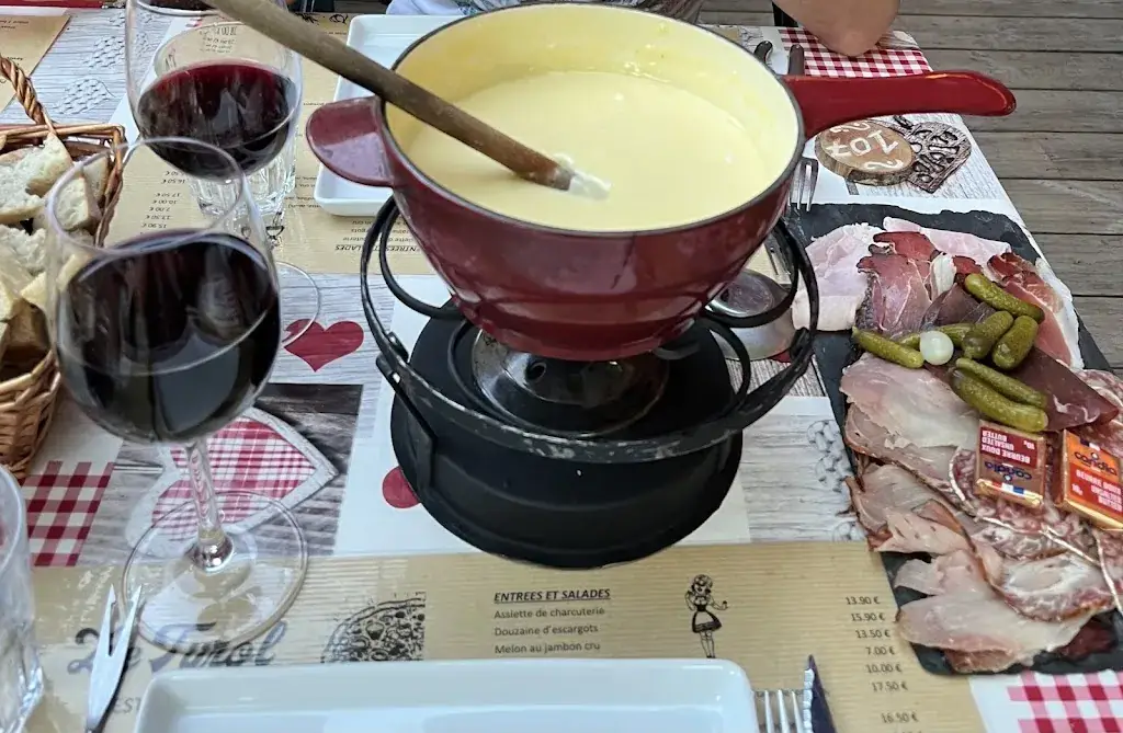 Menu_restaurant Le Tyrol_Gets_image_5