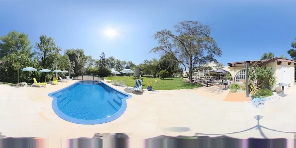 Logis Hôtel le Fleurance_Fleurance_slider_image_3