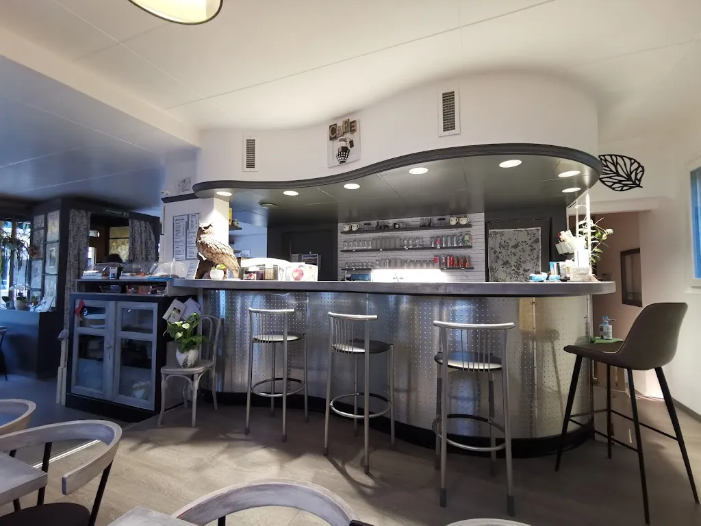 Joël Fontanel_Fleury Bar_Sainte-Croix_review