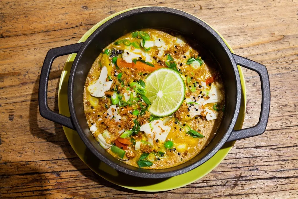 Restaurant La Biskatcha_Gets_slider_image_3