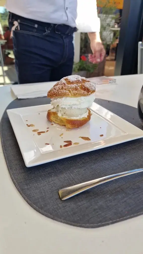 Le Kabestan_Flourens_slider_image_2