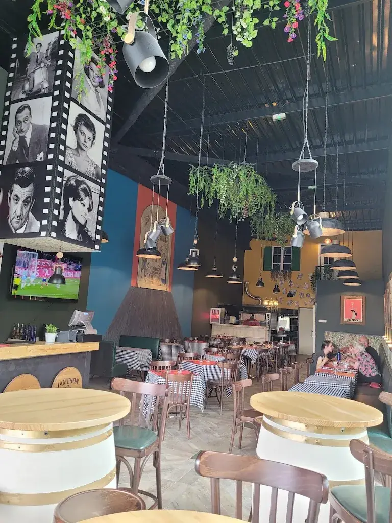 TAVERNE ROMAINE restaurant in Flourens