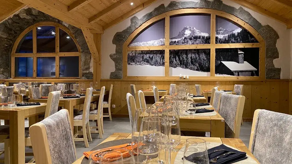 Bistrot De La Pointe Percée ristorante a Grand-Bornand