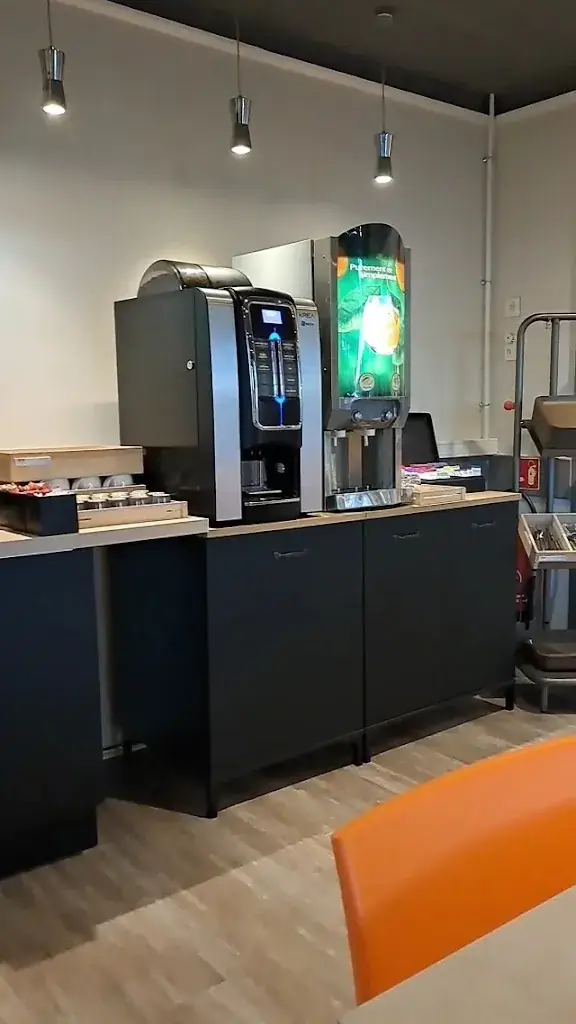 ACE Hôtel Travel Fabrègues - A9 Montpellier Sud_Fabrègues_slider_image_1