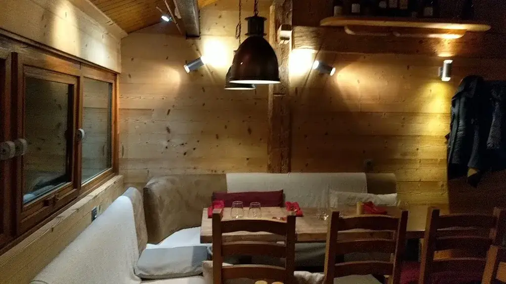 Aux Aravis_Grand-Bornand_slider_image_2