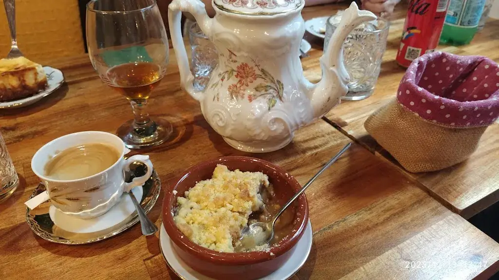 Menu_Au Chapeau Thé_Lavérune_image_6