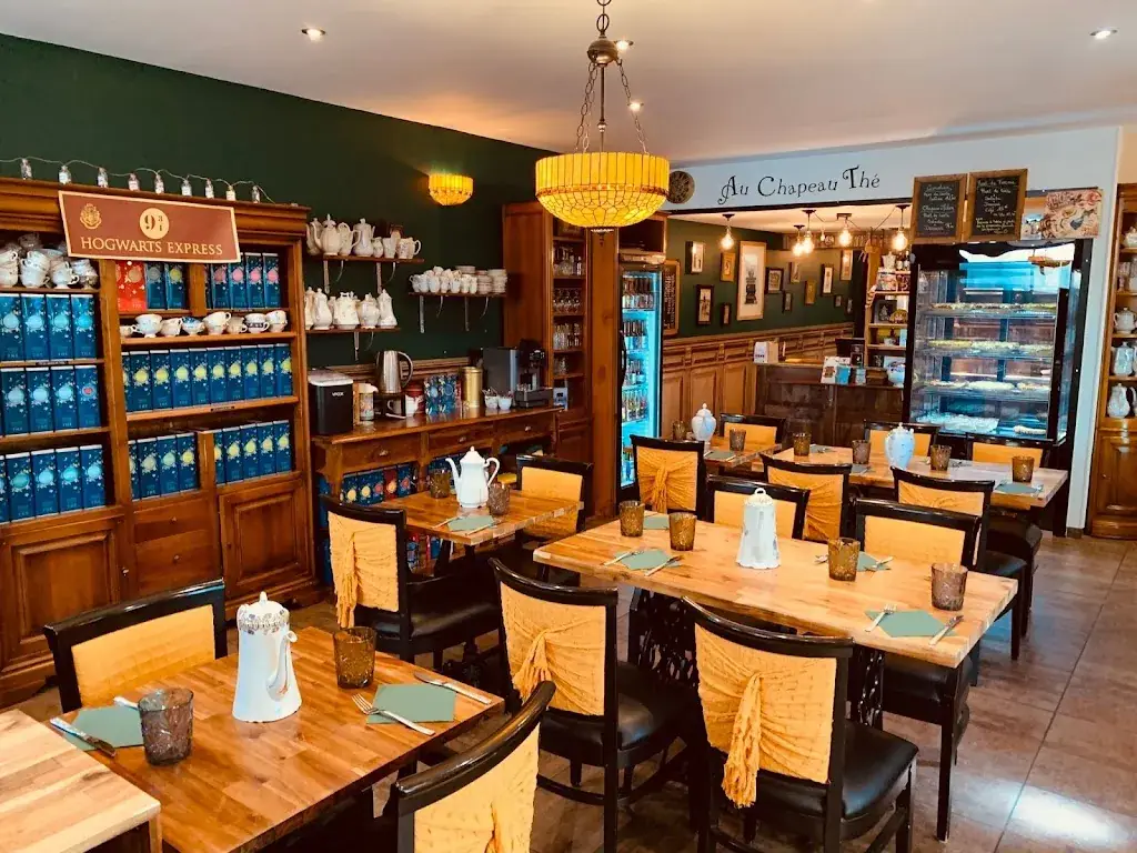 Au Chapeau Thé Restaurant in Lavérune