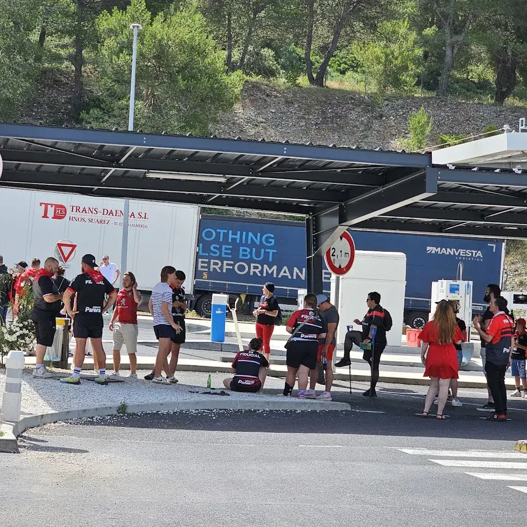 Suzi Johnson_Aire de Montpellier-Fabrègues Sud_Fabrègues_review