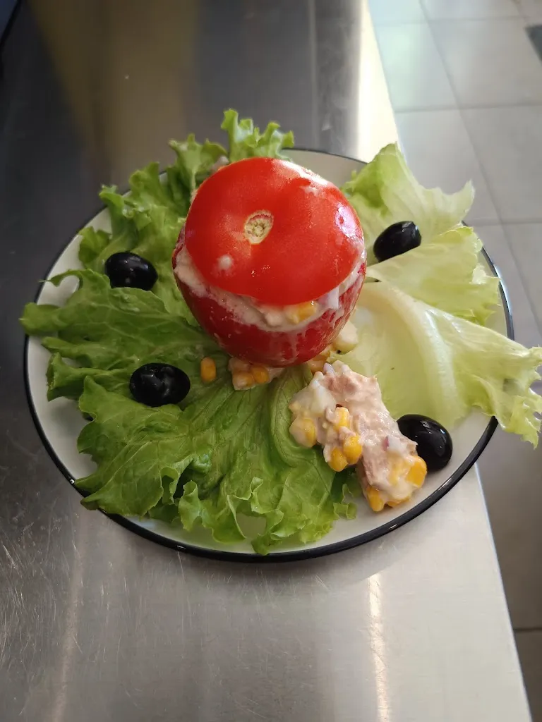 le Convivial_Pignan_slider_image_3