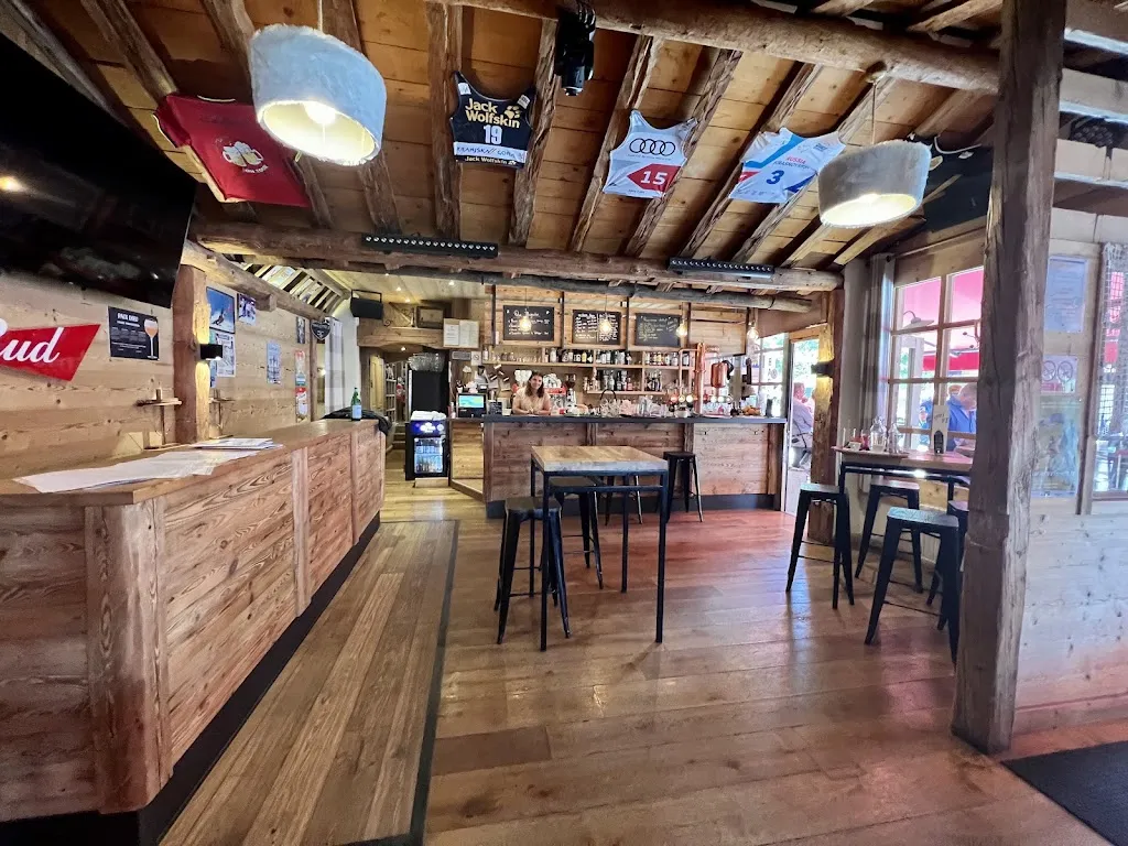 Restaurant Bar d'ambiance Le Dérapage, Grand Bornand/Chinaillon restaurante en Grand-Bornand