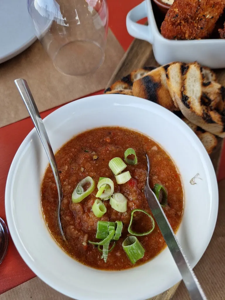 Deb C_Le Bouchon de Launac_Launaguet_review