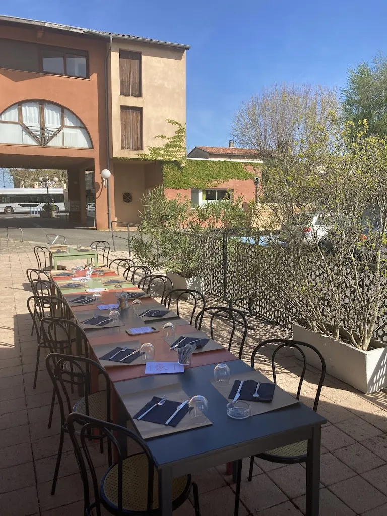 Le Bouchon de Launac restaurant in Launaguet