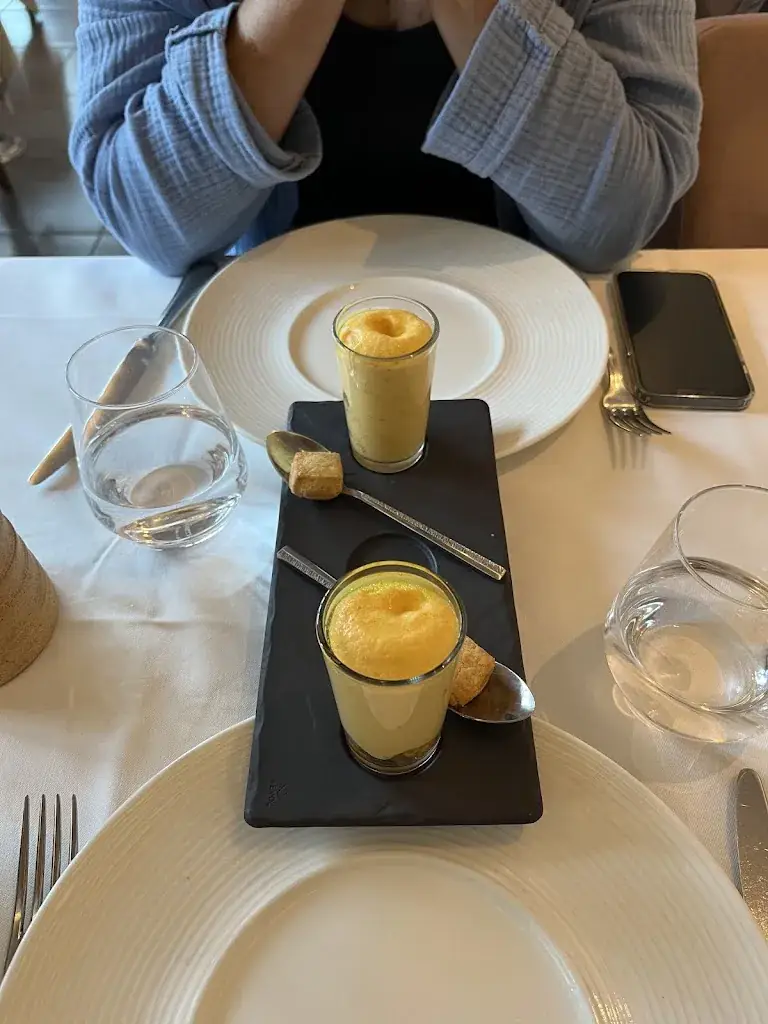 Jojo KARLOS_Restaurant L' Adonis_Rivières_review