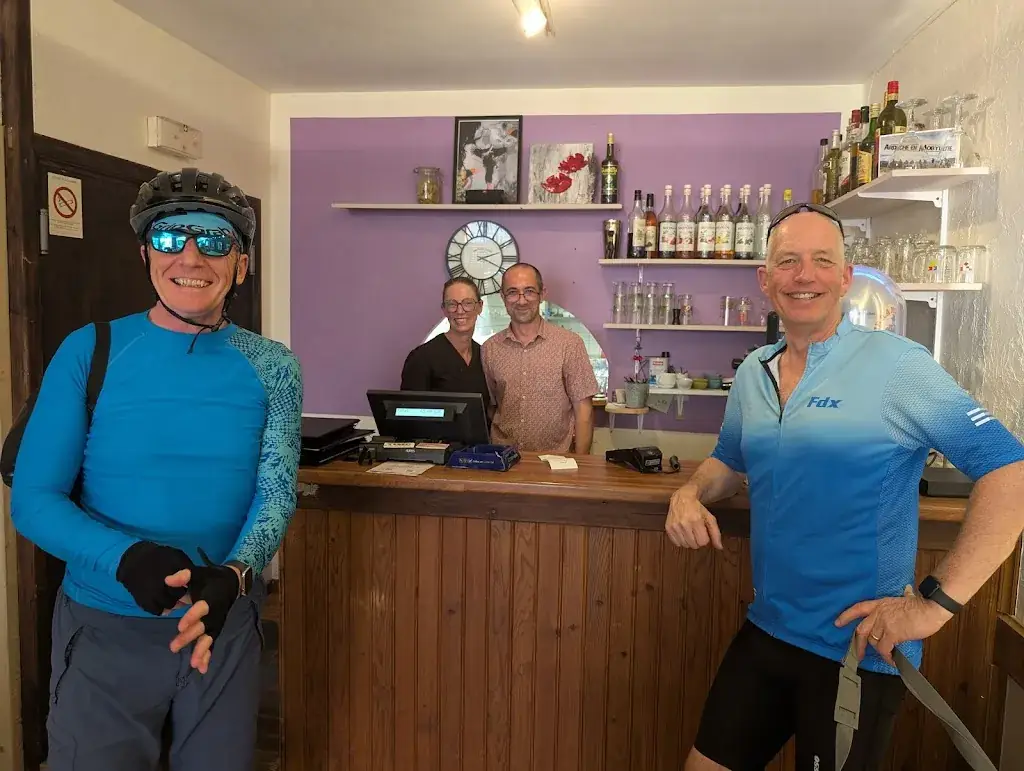 Francis Muir_Restaurant Le camisard_Rivières_review