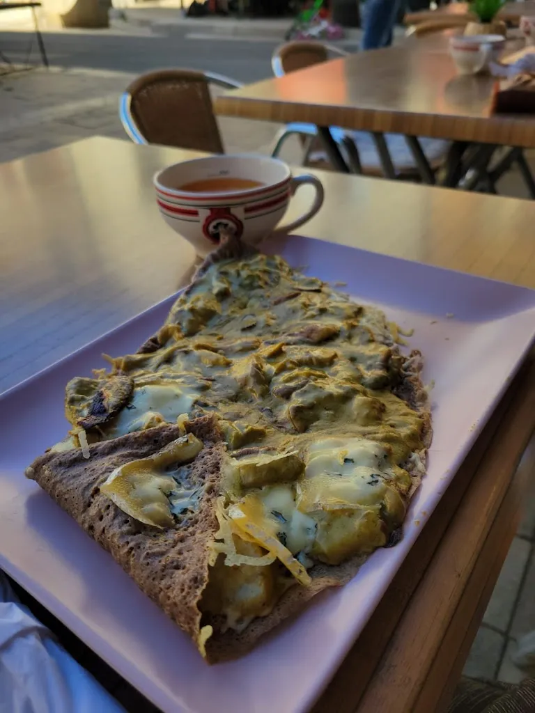 Gabriela Gómez_Au Pécher Mignon_Rivières_review