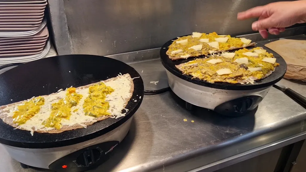 Au Pécher Mignon_Rivières_slider_image_2