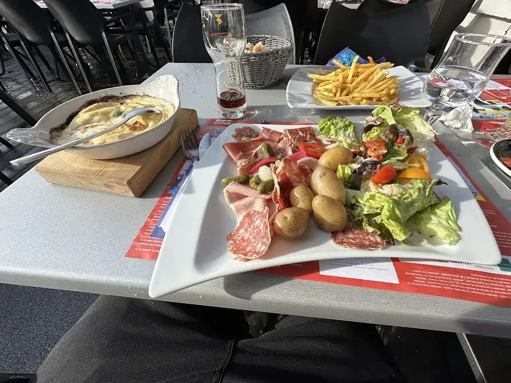 etienne beney_Restaurant Le Chamois_Grand-Bornand_review