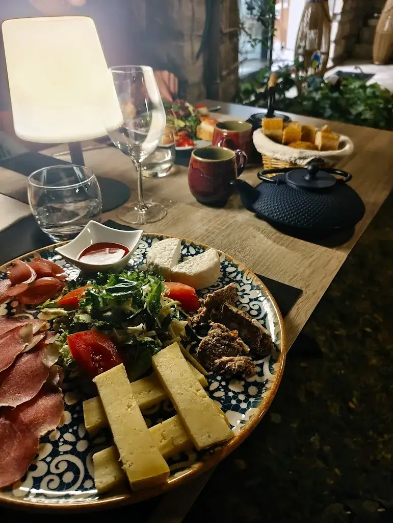 Romain Jacon_Le 50_Rivières_review