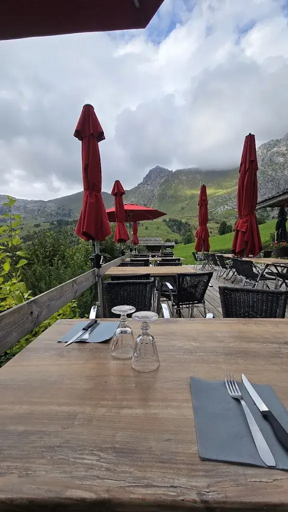 Yazeed Osman_Le Chalet Venay_Grand-Bornand_review