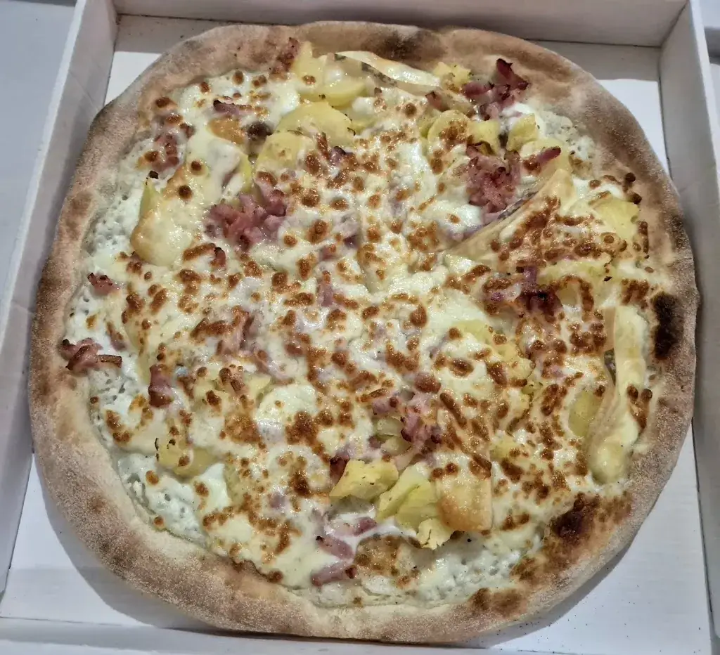 Krees Martin_Pizza Ô feu de bois Fonsorbes distributeur 24/24 7/7_Fonsorbes_review