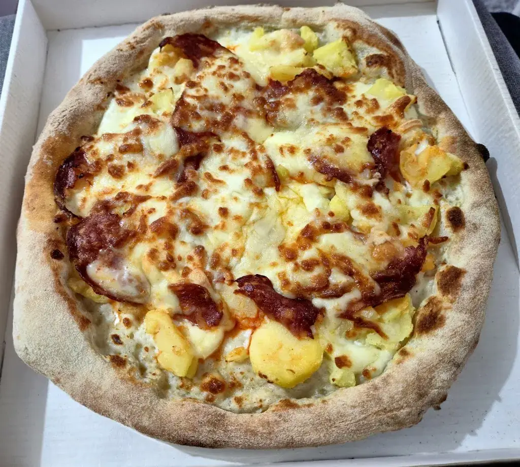 Pizza Ô feu de bois Fonsorbes distributeur 24/24 7/7_Fonsorbes_slider_image_3