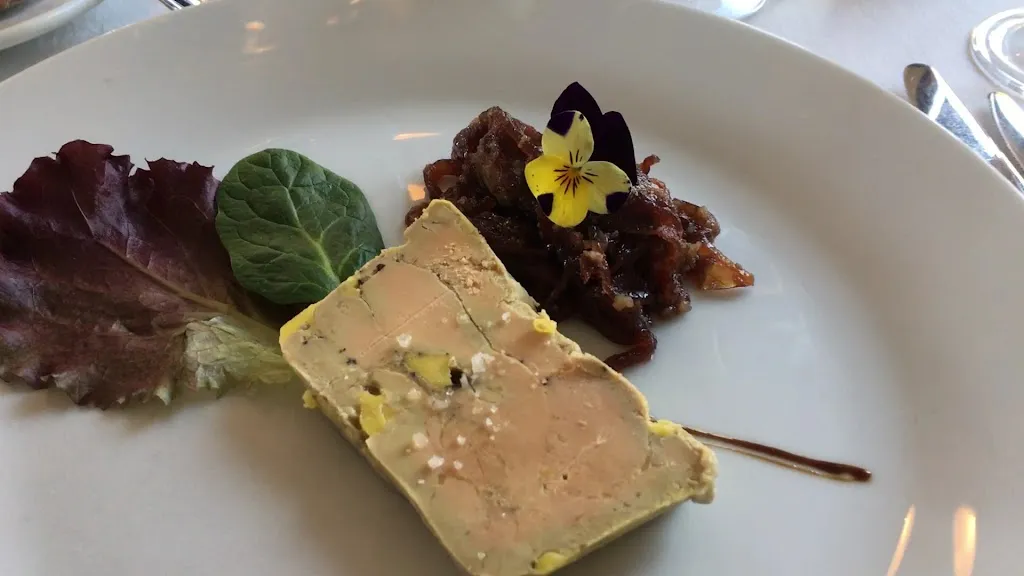 Esat Les Tables De La Fontaine_Fontenilles_slider_image_2