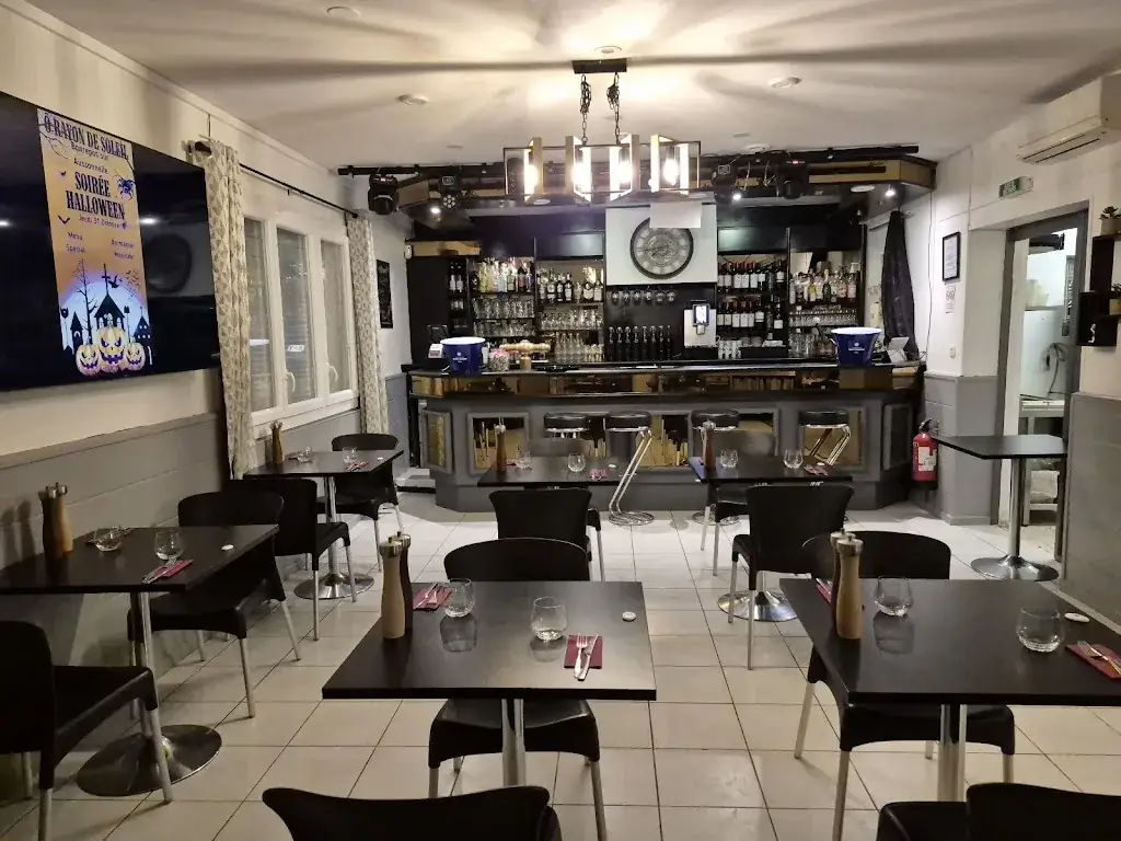 Ô Rayon de Soleil restaurant in Bonrepos-sur-Aussonnelle