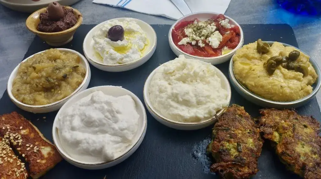 Youstas Alex_Restaurant - Saveurs Méditerranée - Foix Ariège Pyrénées_Foix_review