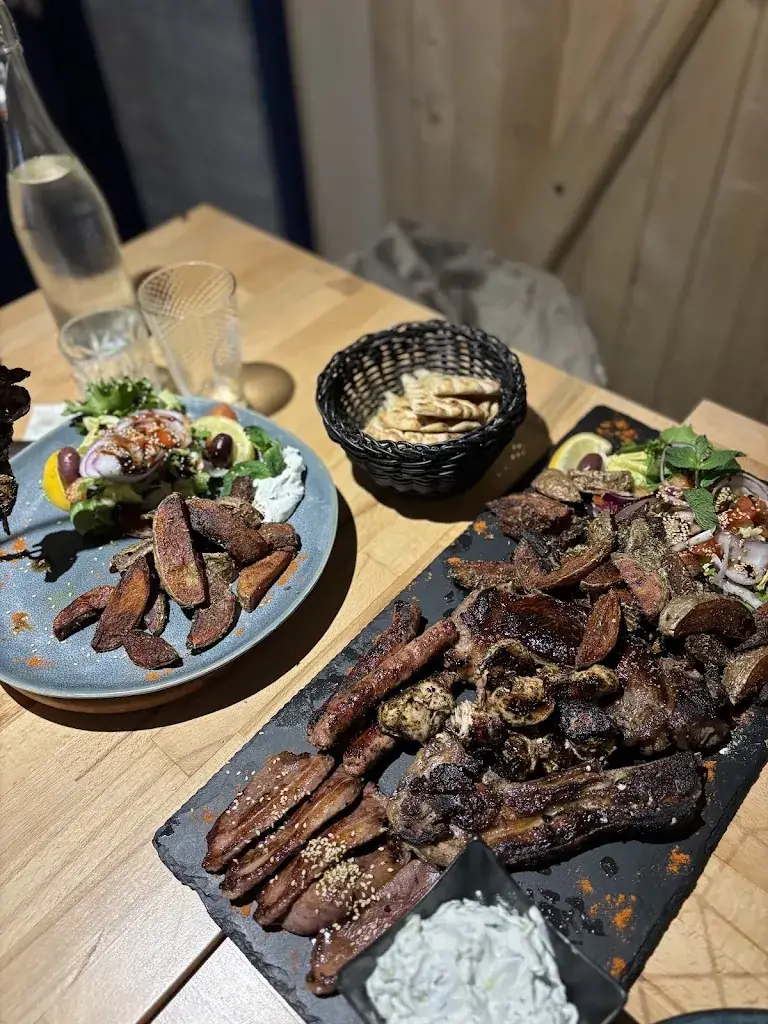 Gllrd Nede_Restaurant - Saveurs Méditerranée - Foix Ariège Pyrénées_Foix_review