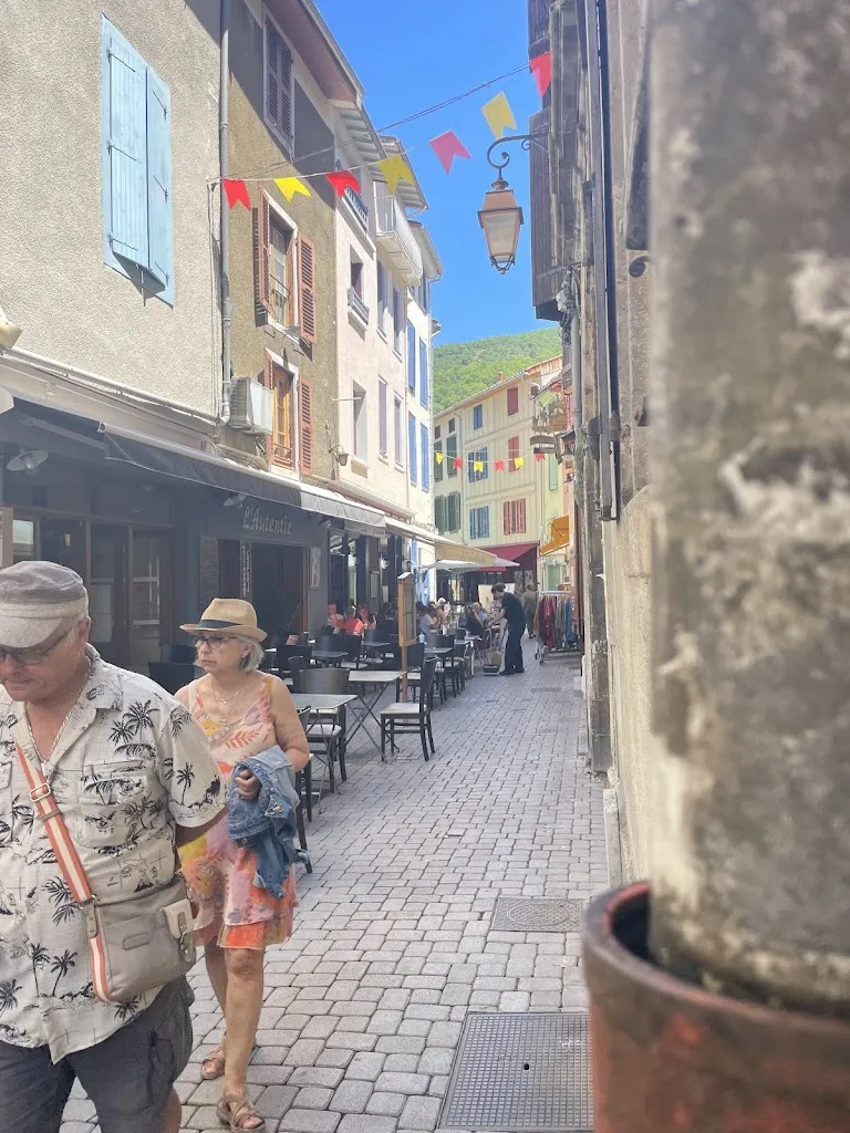 Cesar Martinez Etienne_Le Jeu de l'Oie_Foix_review