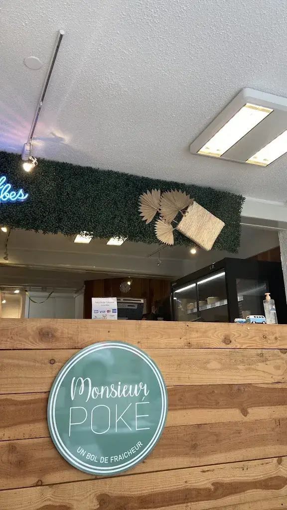 Océane Bosc_Monsieur Poke Foix_Foix_review