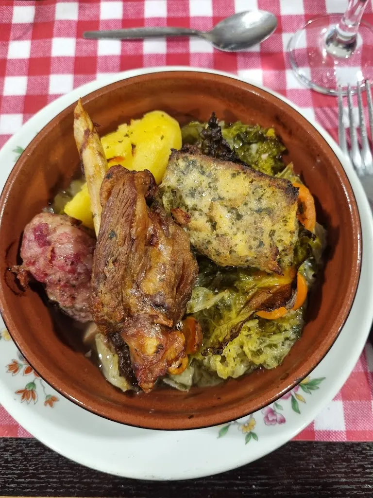 M D_L’Ostal_Foix_review