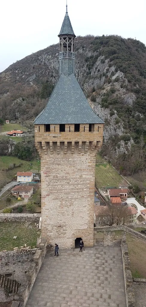 T K_Bar Auberge Miranda_Foix_review