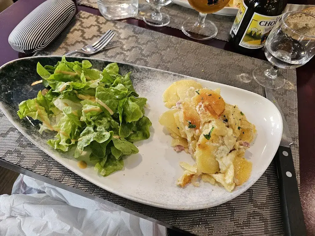 Suzi Johnson_Au Grilladou_Foix_review