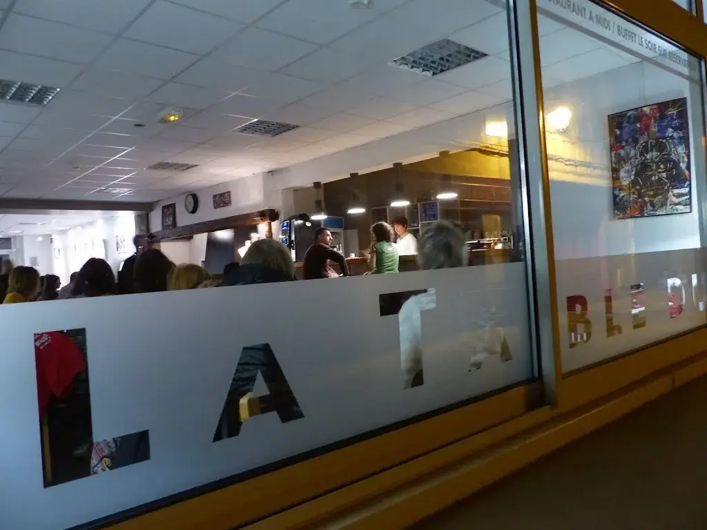 Auberge Léo Lagrange restaurant in Foix