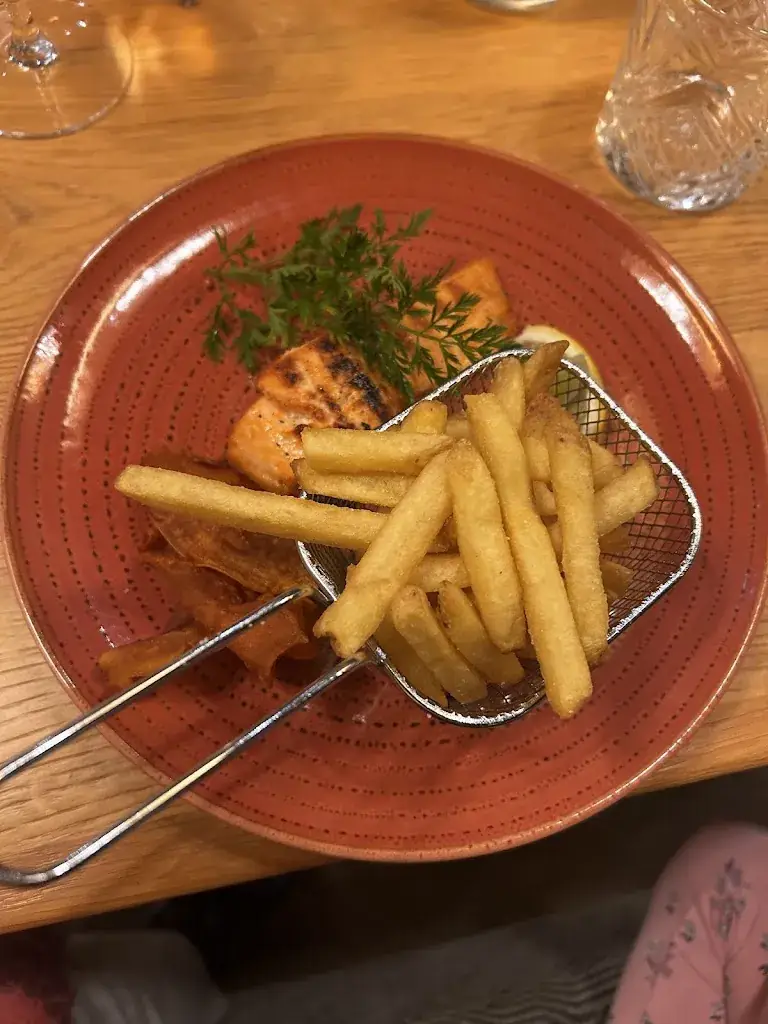 Heather Katsonga-Woodward_La COZNA_Grand-Bornand_review