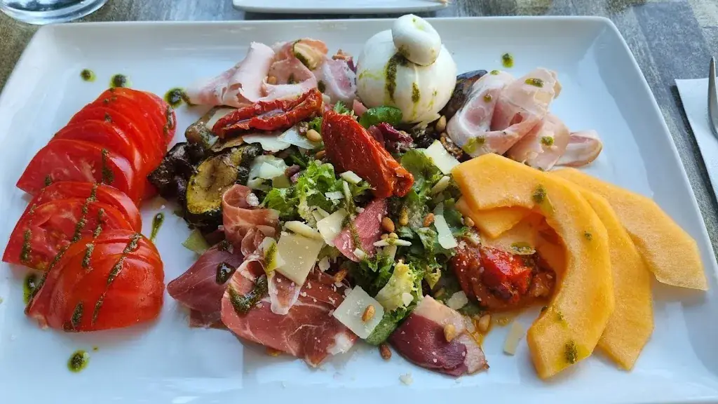 Ruud van Gaal_Restaurant Le 711_Ganges_review