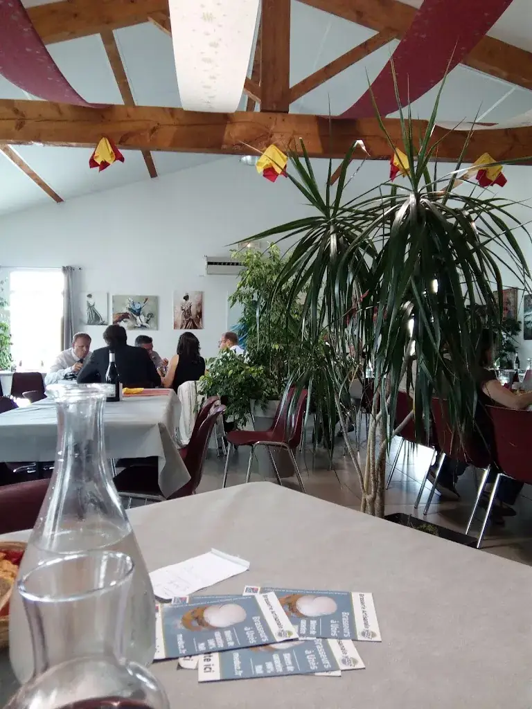 Fredy Vcr_L'Hacienda_Garons_review