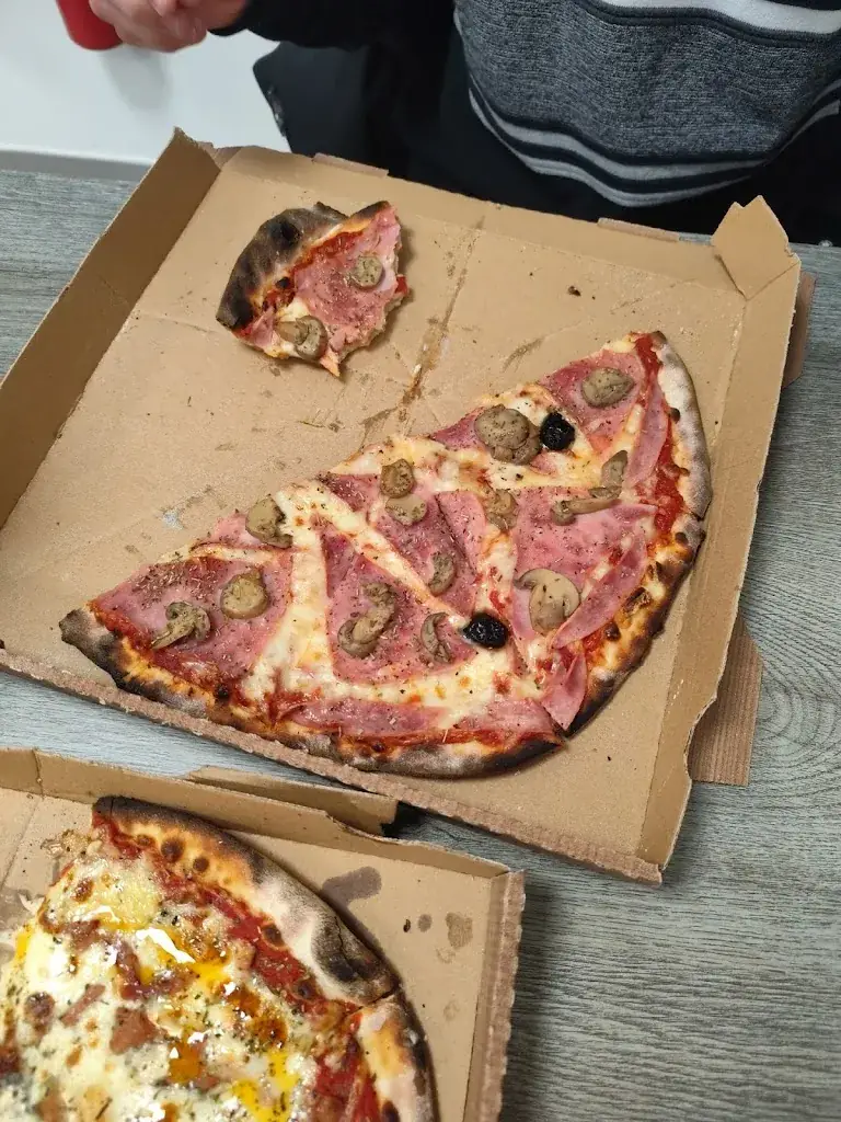 Menu_Pizza Au bien garnis_Garons_immagine_8